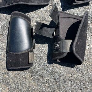 Woof wear sport wrap boots medium pair